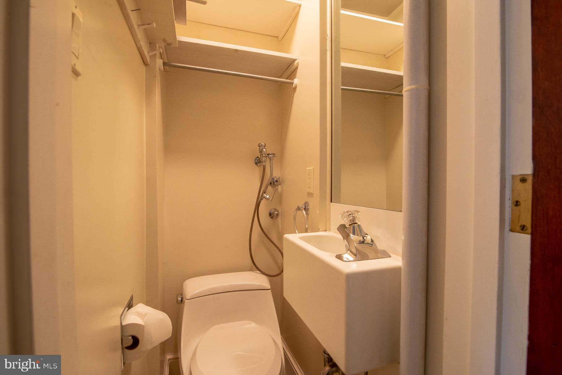 156 Springdale Road York, PA 17403 - Photo 23 of 47 Gallery Image 23