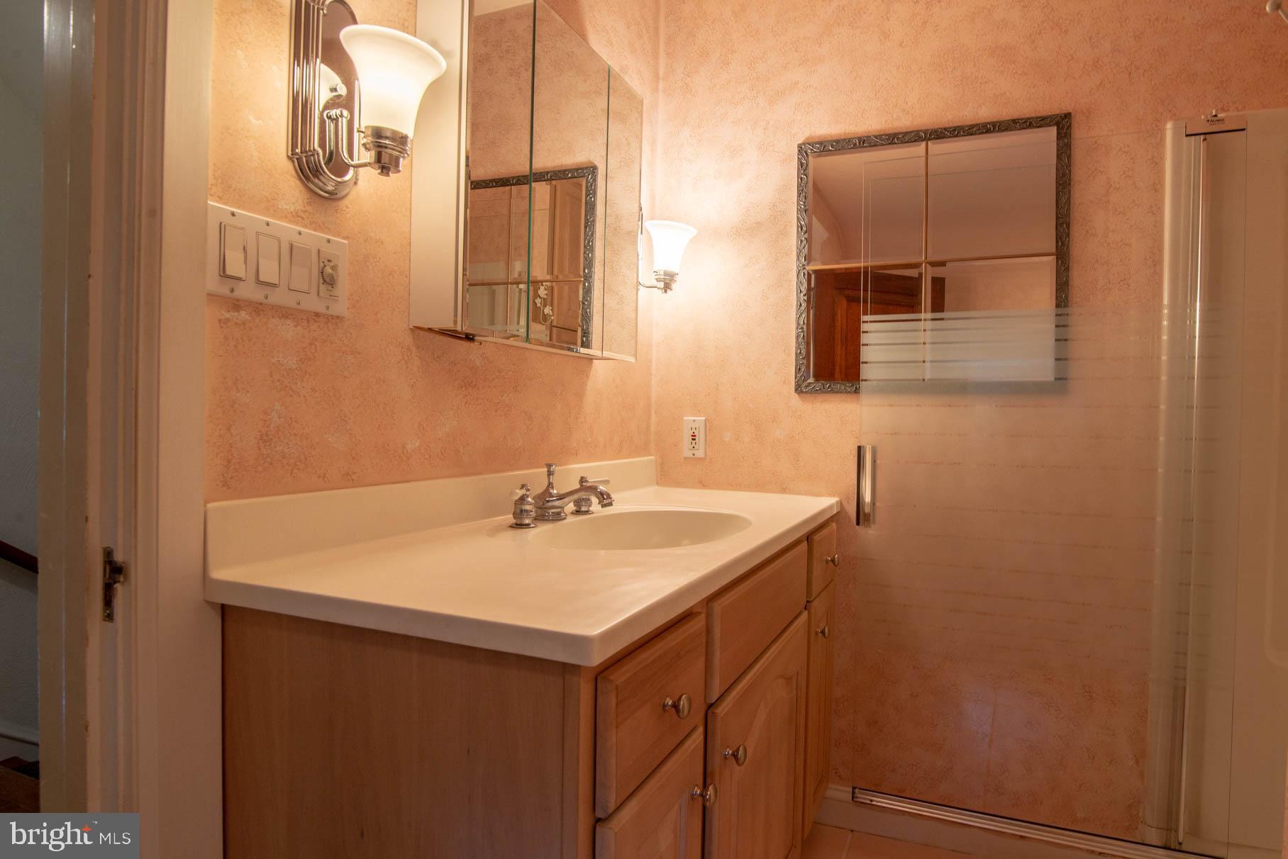 156 Springdale Road York, PA 17403 - Photo 32 of 47 Gallery Image 32