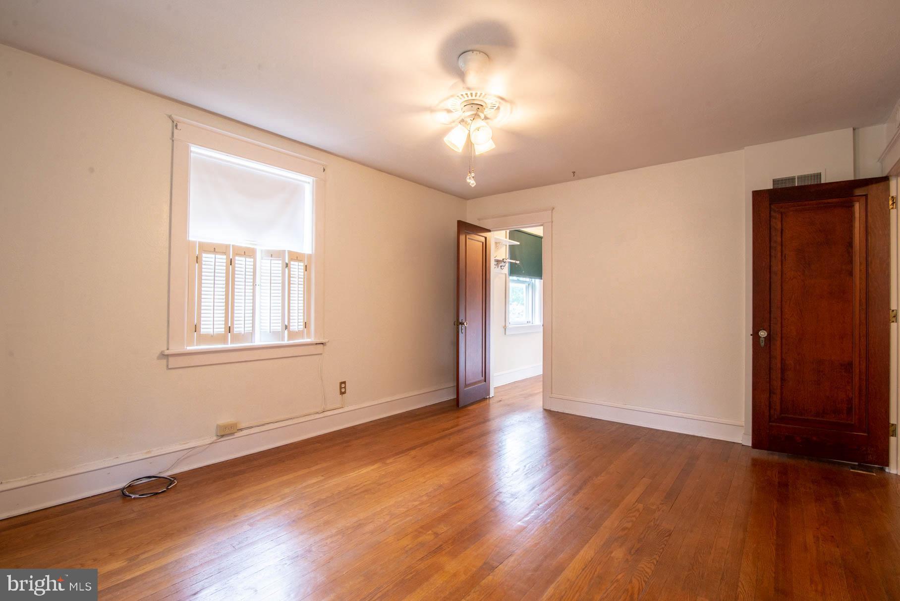 156 Springdale Road York, PA 17403 - Photo 34 of 47 Gallery Image 34