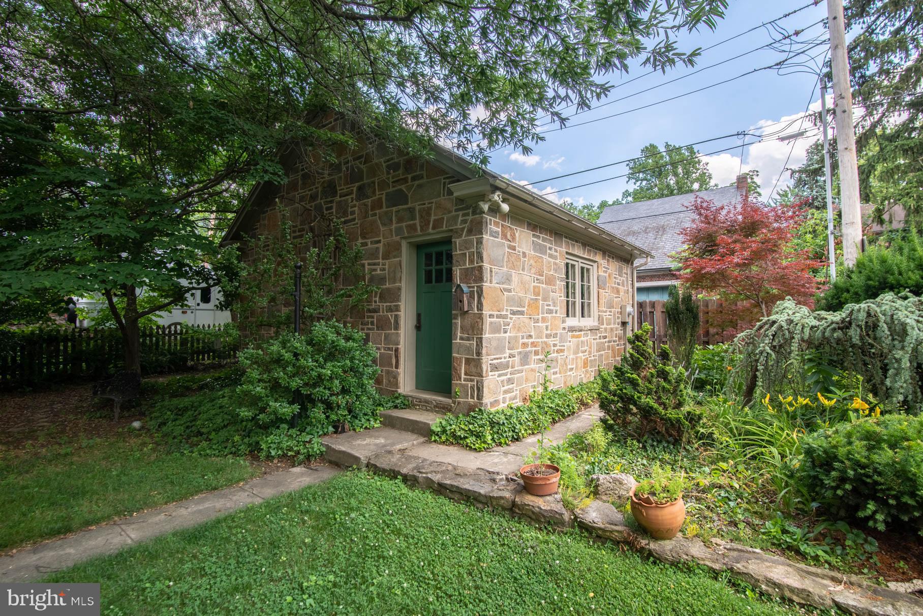 156 Springdale Road York, PA 17403 - Photo 7 of 47 Gallery Image 7