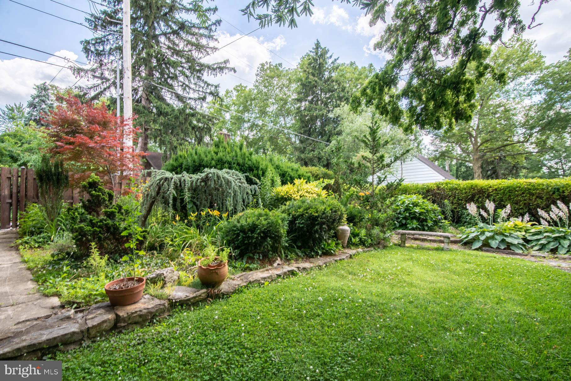 156 Springdale Road York, PA 17403 - Photo 10 of 47 Gallery Image 10