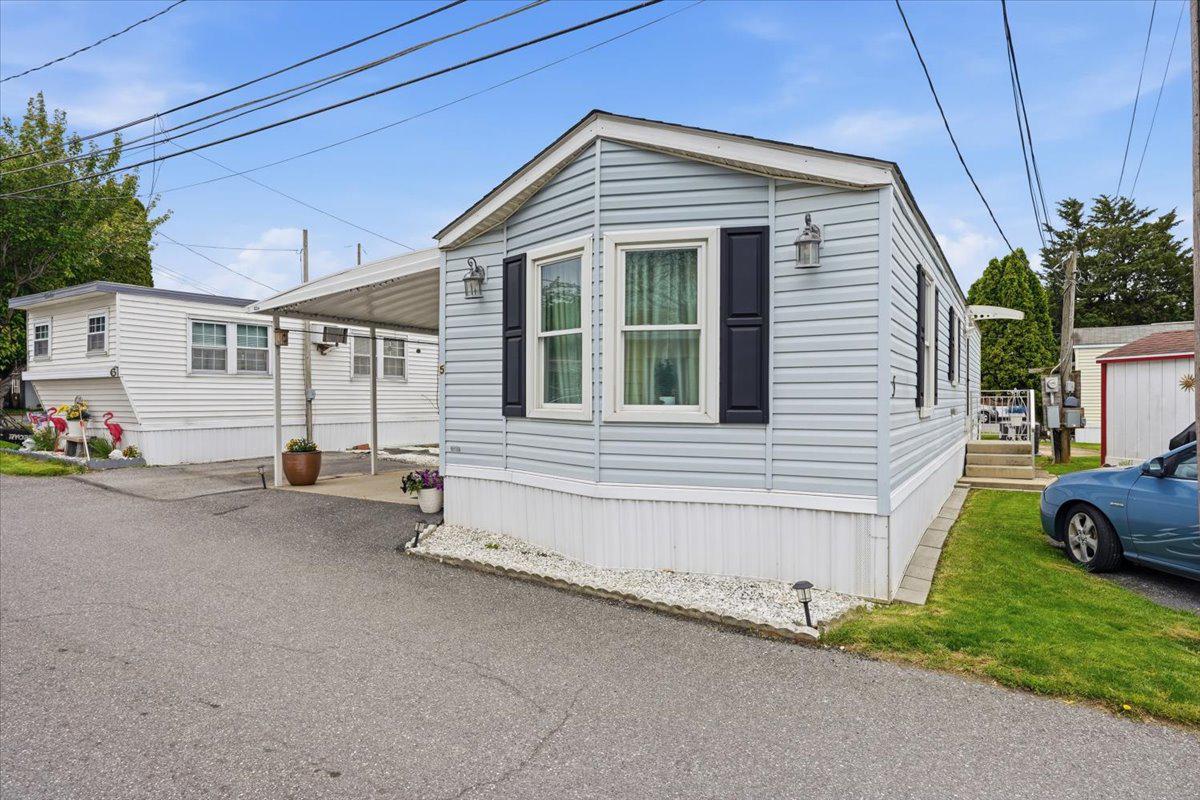 3350 Airport Road, Unit 5 Allentown, PA 18109 - Photo 6 of 53 Charming mobile home in a serene setting.