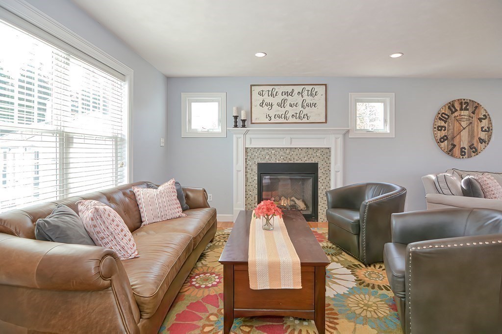 20 Red Gate Road Walpole, MA 02081 - Photo 13 of 28 Gallery Image 13
