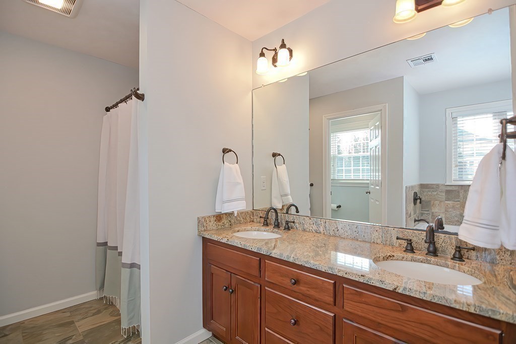 20 Red Gate Road Walpole, MA 02081 - Photo 17 of 28 Gallery Image 17