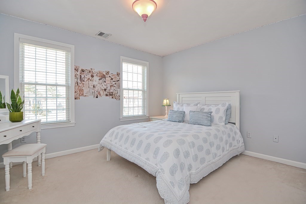 20 Red Gate Road Walpole, MA 02081 - Photo 18 of 28 Gallery Image 18