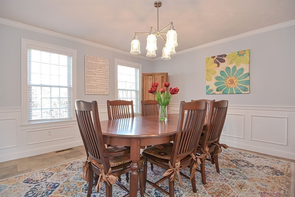20 Red Gate Road Walpole, MA 02081 - Photo 10 of 28 Gallery Image 10