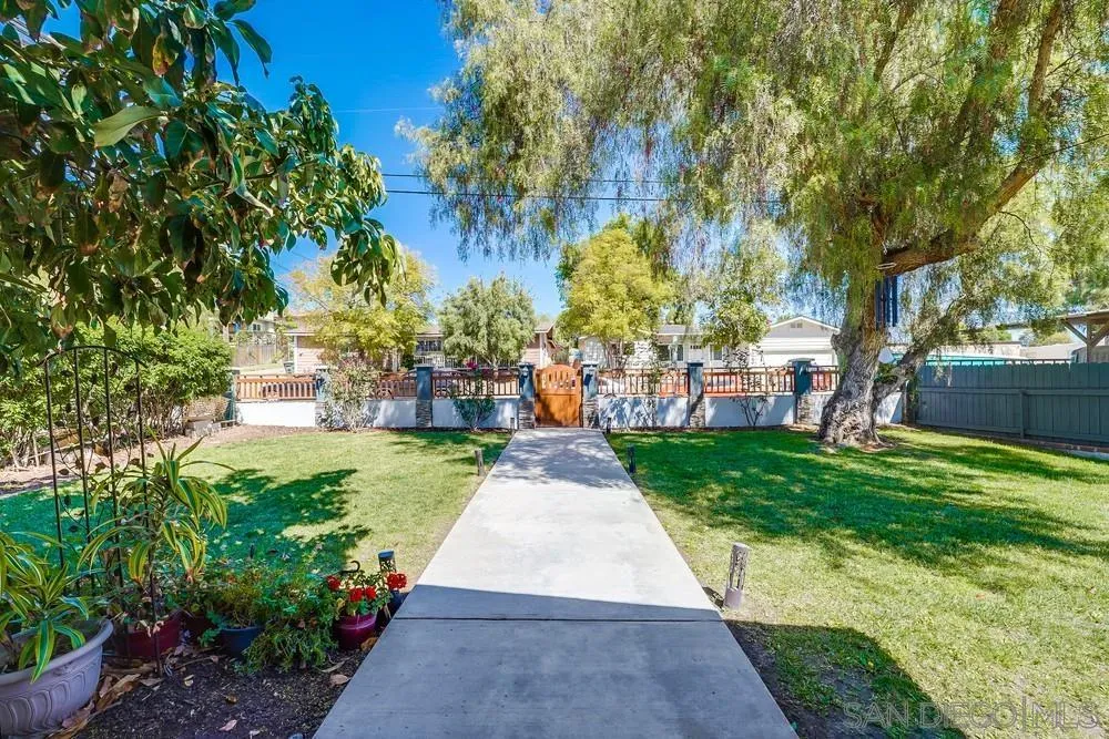 9055 Rosedale Drive Spring Valley, CA 91977 - Photo 6 of 38 a view of park with large trees
