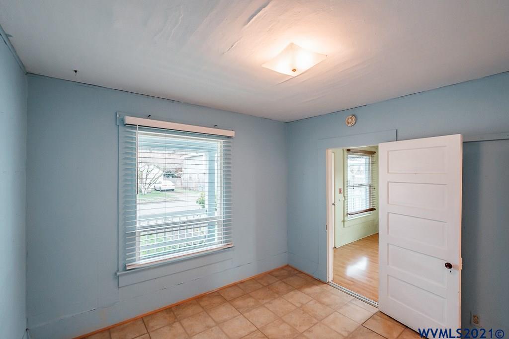 1310 Southwest 14th Avenue Albany, OR 97321 - Photo 20 of 37