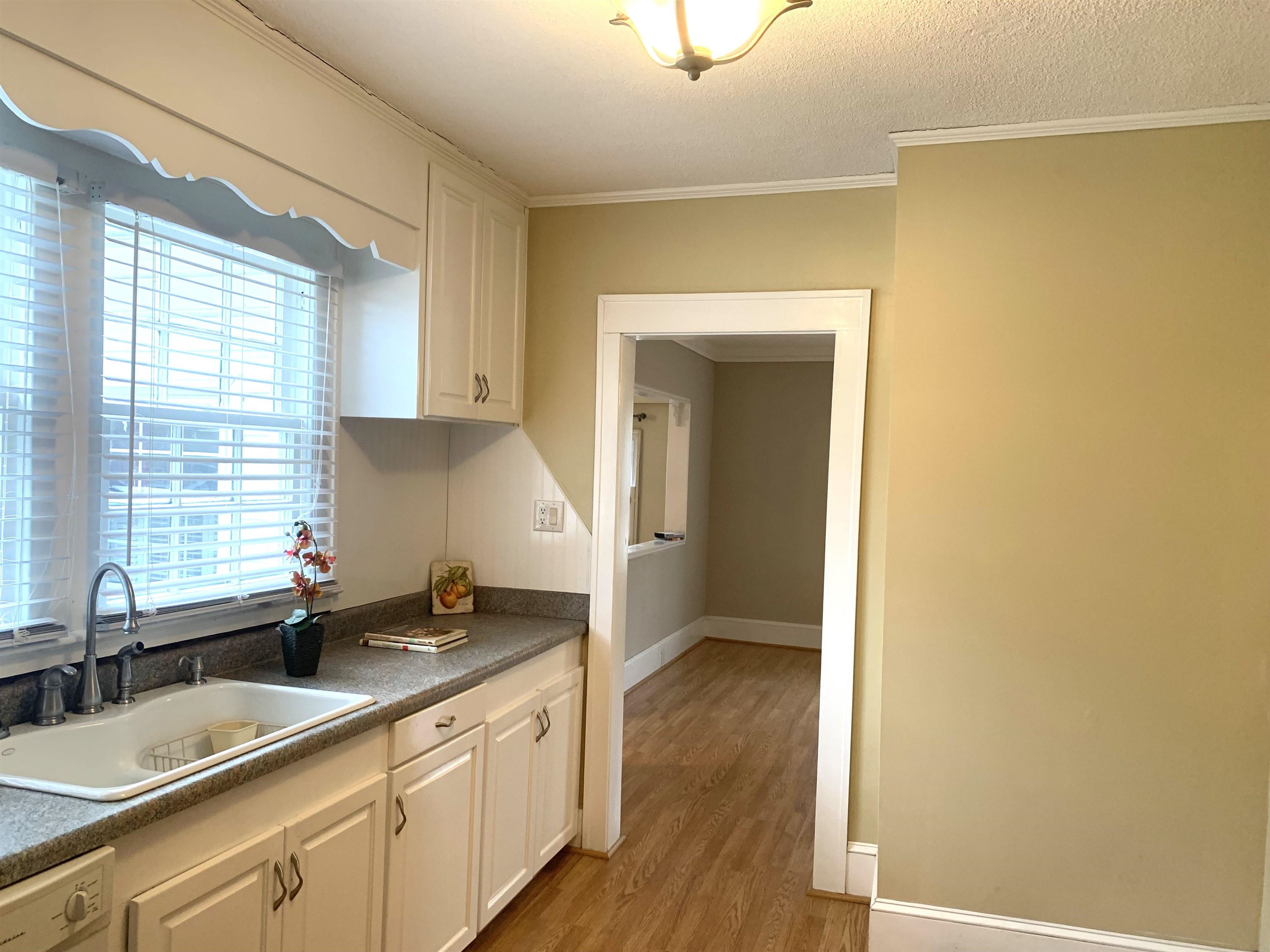 114 East Rutledge Avenue Gaffney, SC 29340 - Photo 11 of 32 Gallery Image 11