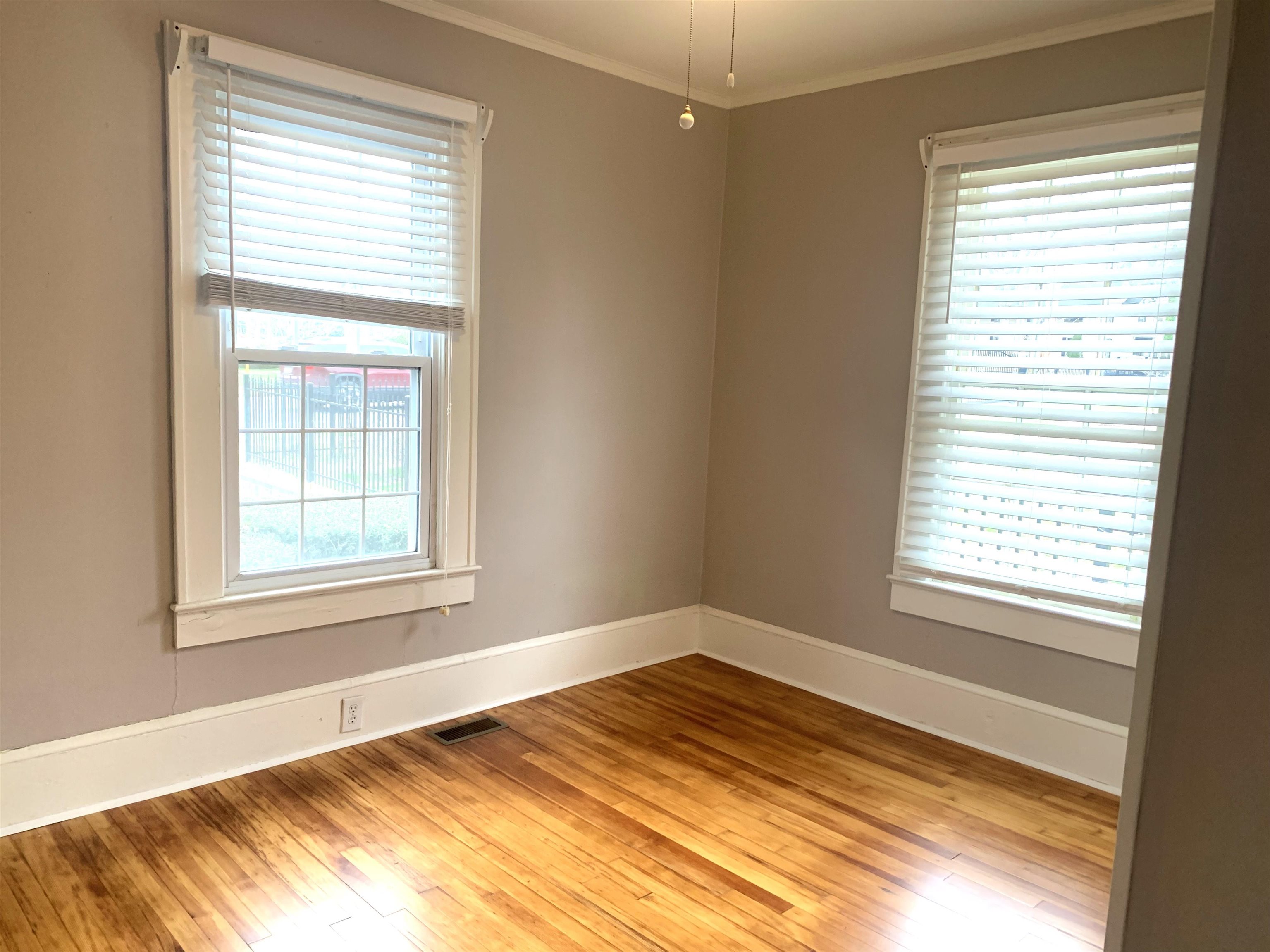 114 East Rutledge Avenue Gaffney, SC 29340 - Photo 22 of 32 Gallery Image 22