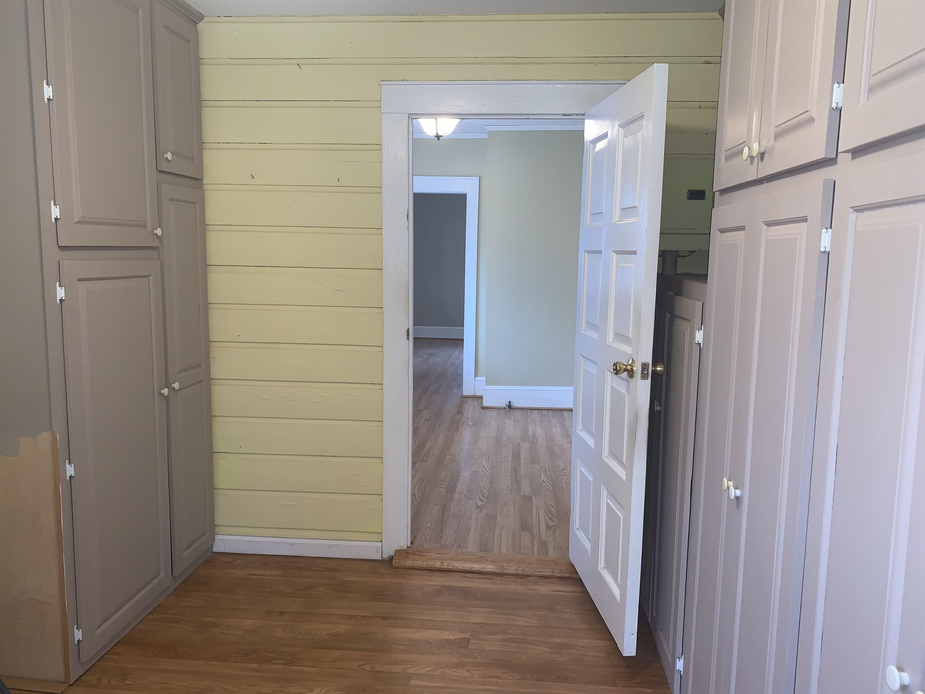 114 East Rutledge Avenue Gaffney, SC 29340 - Photo 7 of 32 Gallery Image 7