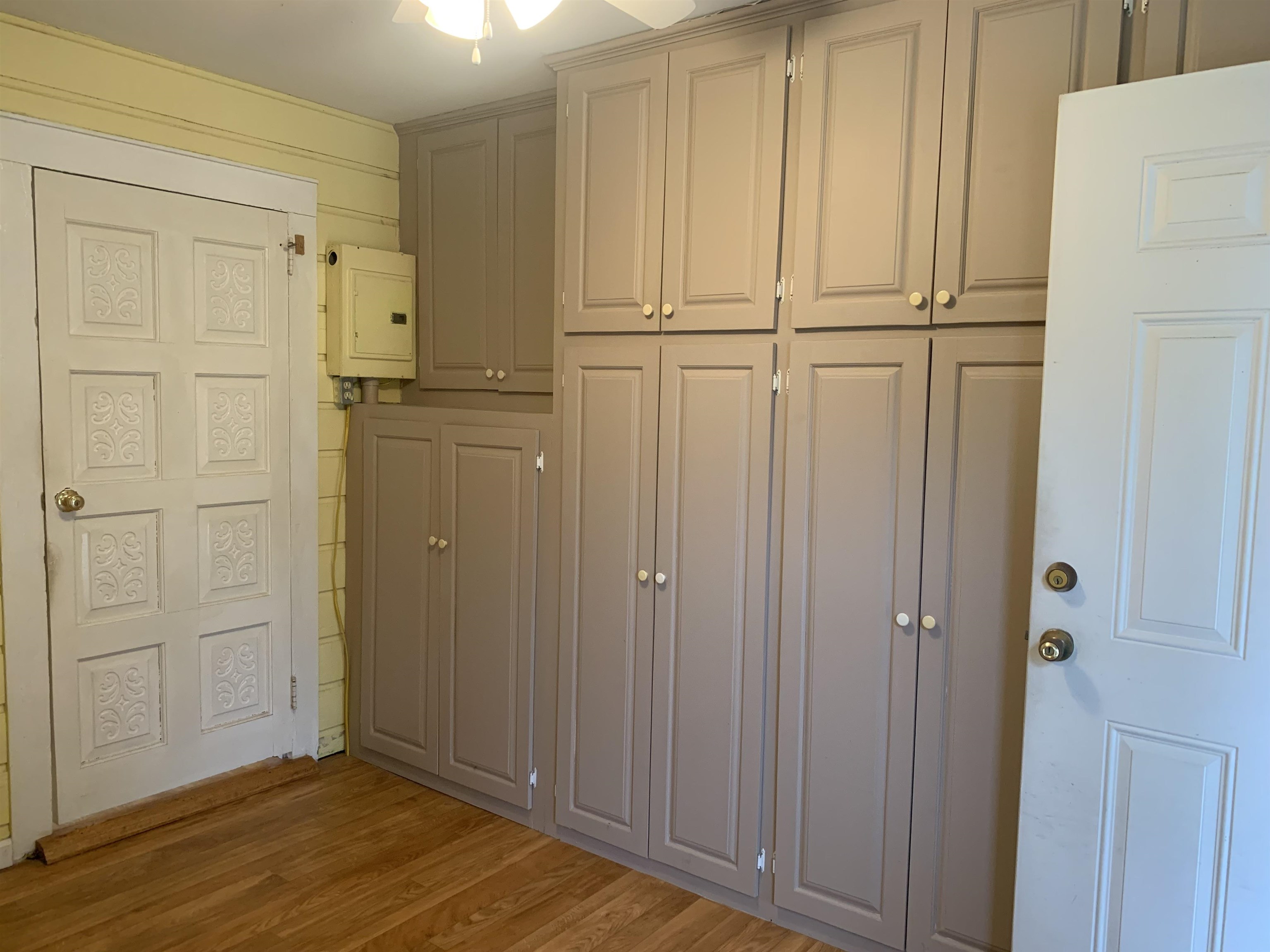 114 East Rutledge Avenue Gaffney, SC 29340 - Photo 8 of 32 Gallery Image 8
