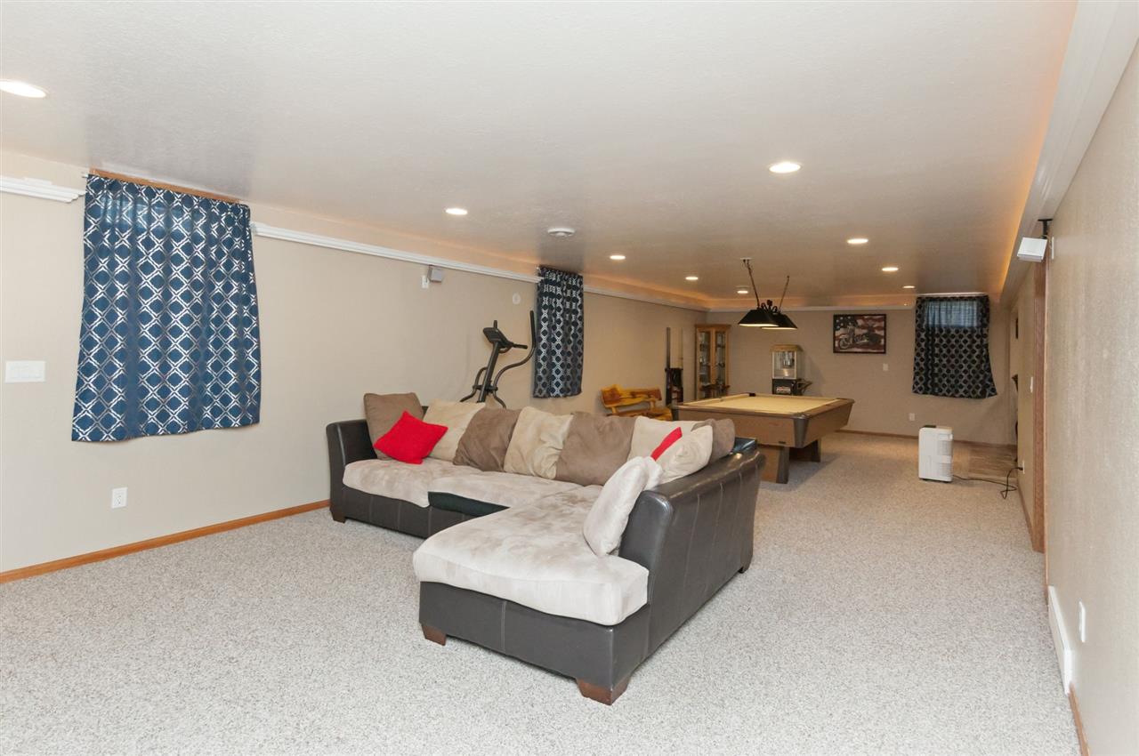 981 Cedar Crest Road Cedar Rapids, IA 52403 - Photo 21 of 26 Gallery Image 21
