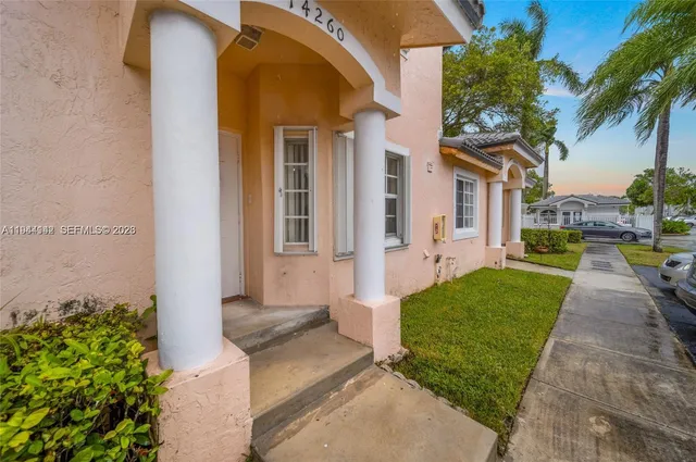 $340,000 | 14260 Southwest 121st Place, Unit 11, Miami, FL 33186