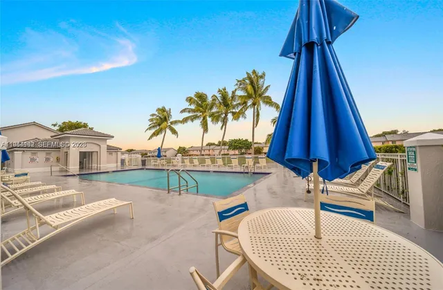 $340,000 | 14260 Southwest 121st Place, Unit 11, Miami, FL 33186