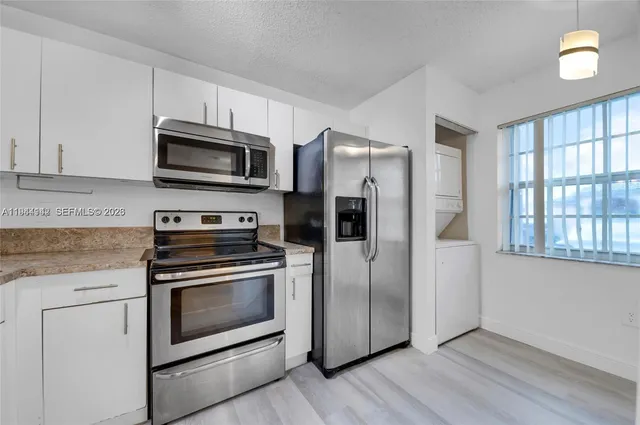 $340,000 | 14260 Southwest 121st Place, Unit 11, Miami, FL 33186