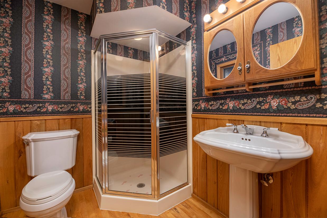 4294 Lakeshore Drive Rhinelander, WI 54501 - Photo 11 of 34 Gallery Image 11