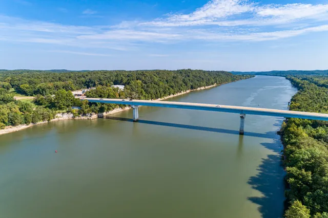 $327,700 | 570 Beasley Hollow Road, Linden, TN 37096