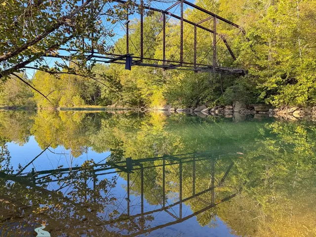 $327,700 | 570 Beasley Hollow Road, Linden, TN 37096