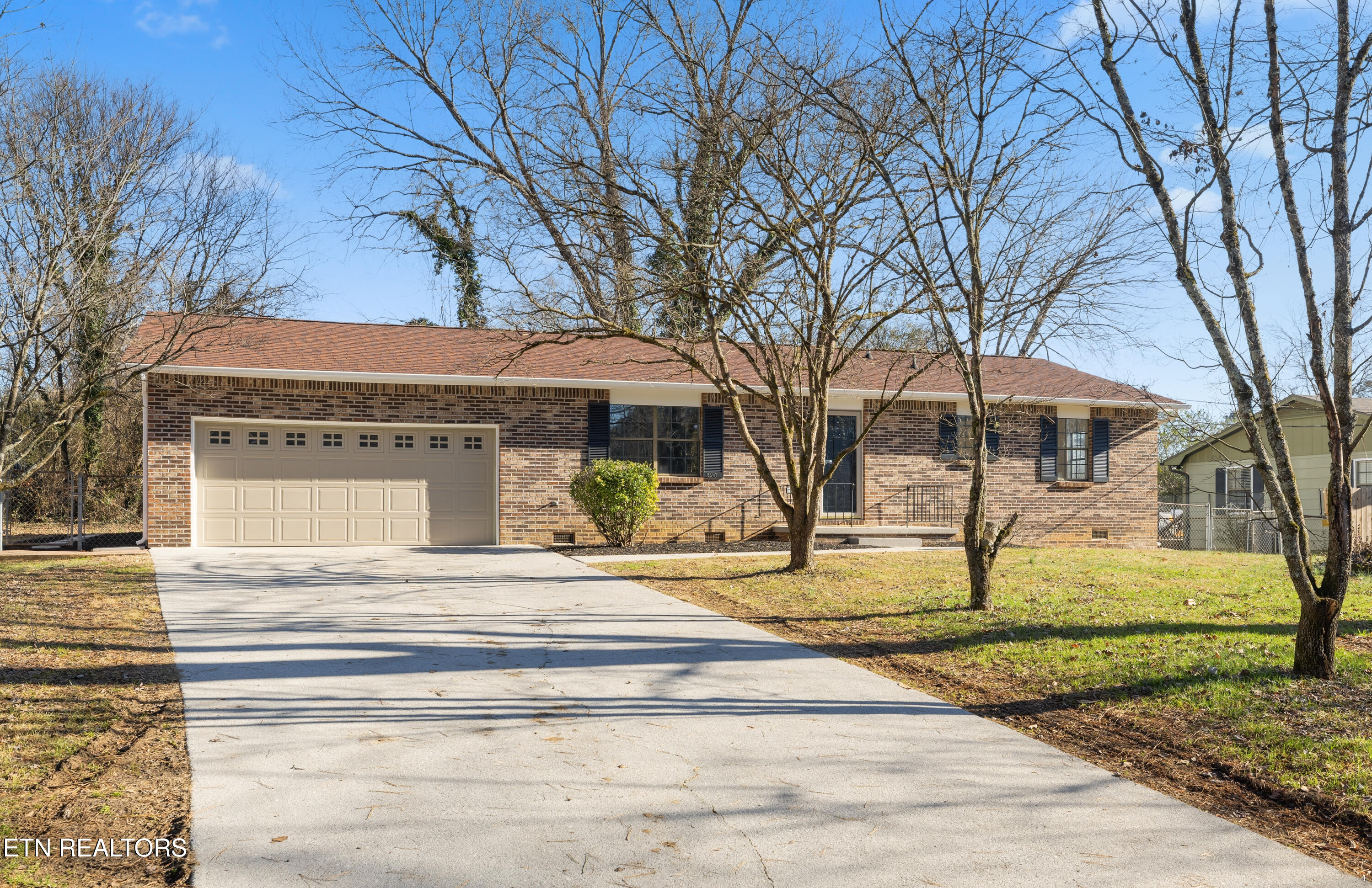 5910 Moore Road Knoxville, TN 37920 - Photo 2 of 22 Positive Perceptions-22