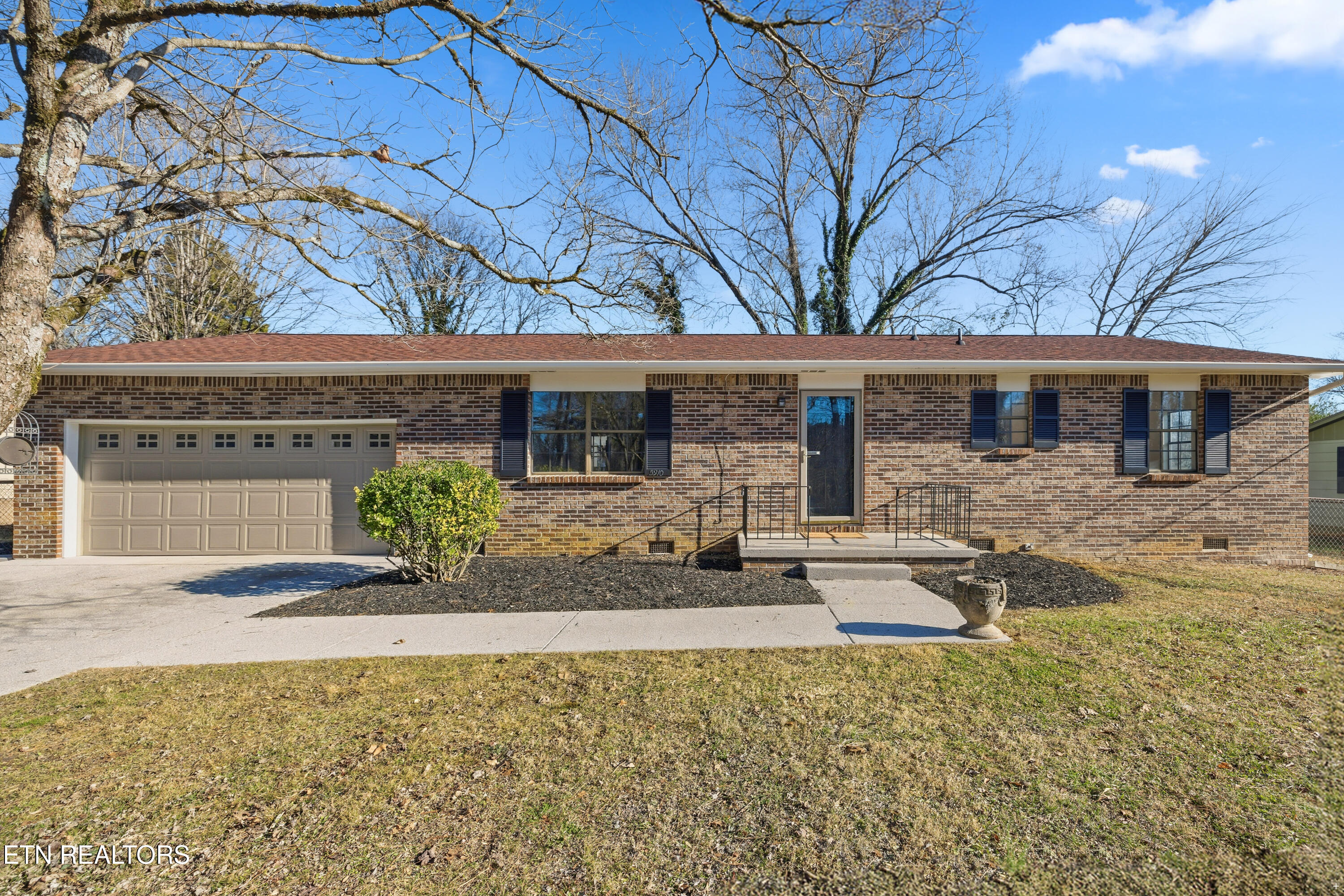 5910 Moore Road Knoxville, TN 37920 - Photo 3 of 22 Positive Perceptions-3