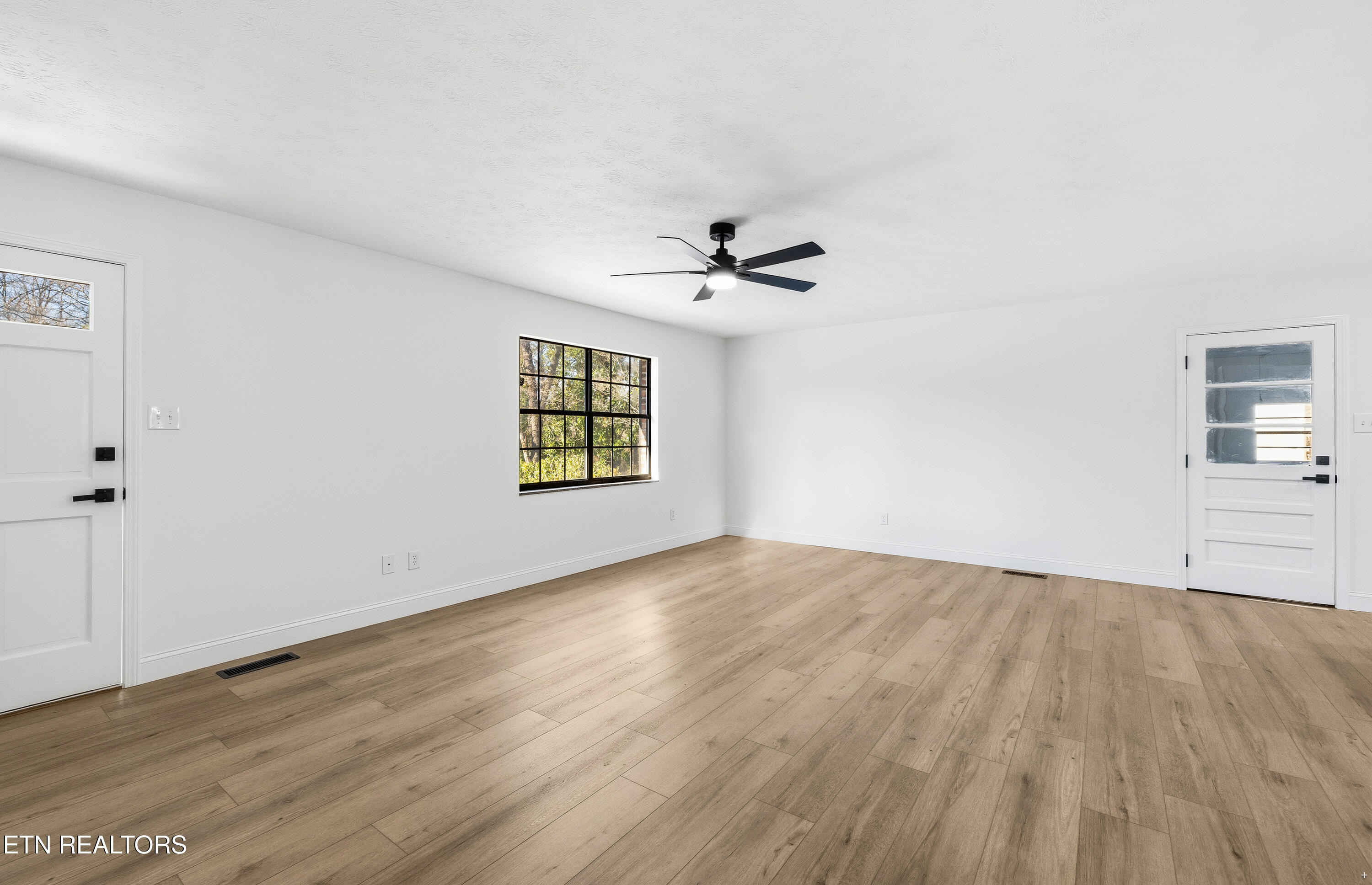 5910 Moore Road Knoxville, TN 37920 - Photo 4 of 22 Positive Perceptions-4