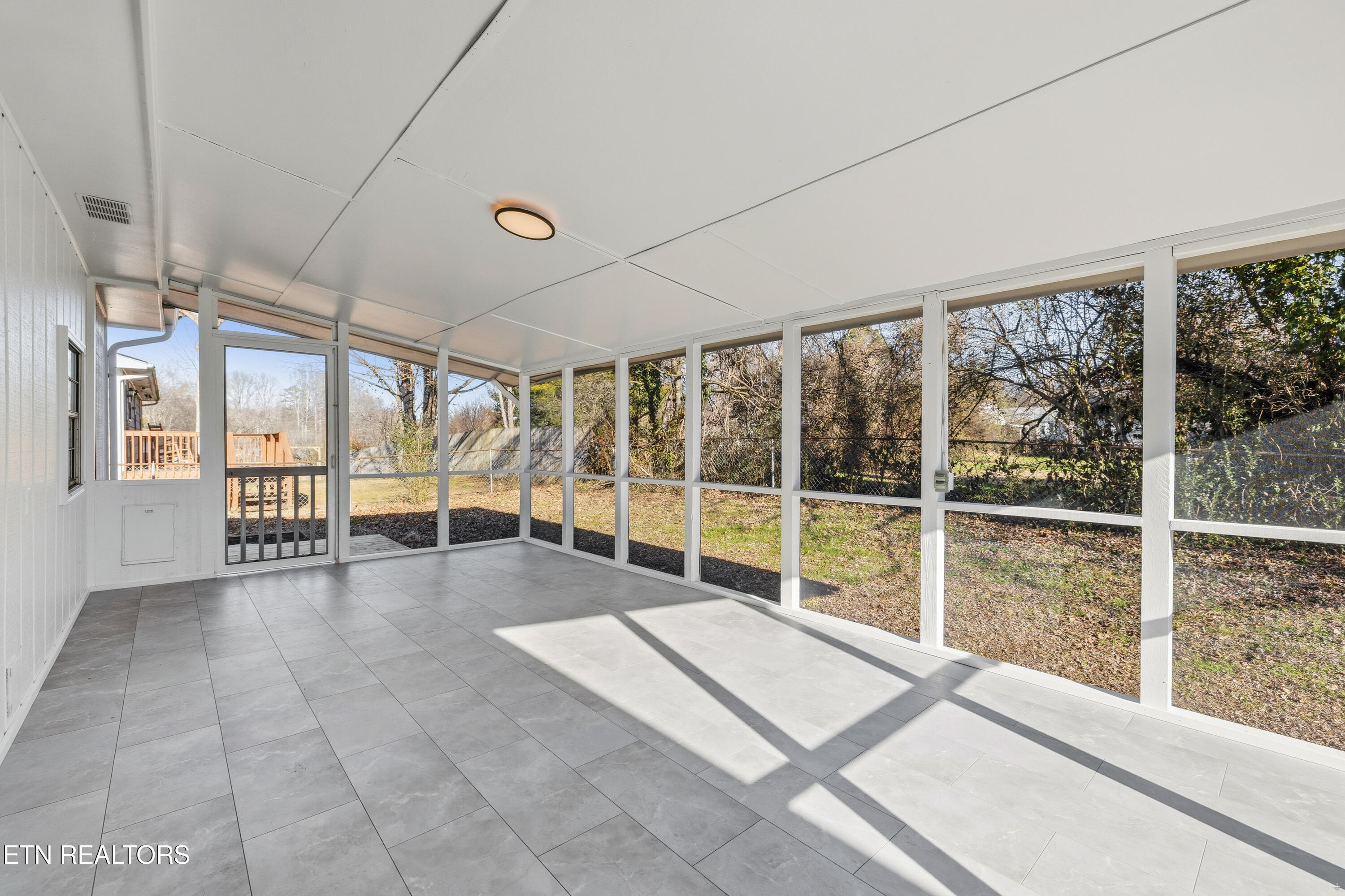 5910 Moore Road Knoxville, TN 37920 - Photo 10 of 22 Positive Perceptions-10