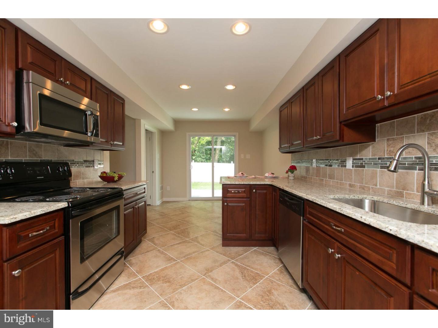 7815 Brookfield Road Cheltenham, PA 19012 - Photo 3 of 23 Gallery Image 3