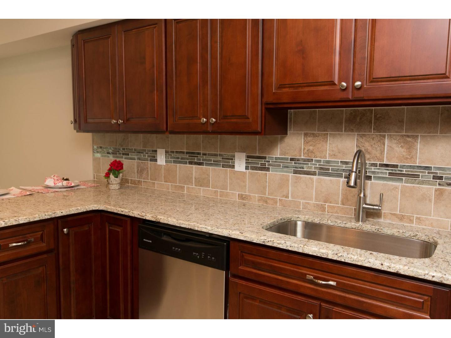7815 Brookfield Road Cheltenham, PA 19012 - Photo 5 of 23 Gallery Image 5