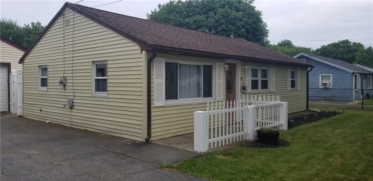 28 Rosedale Drive Bristol, RI 02809 - Photo 1 of 23 Gallery Image 1
