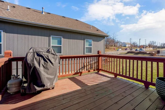 $298,000 | 1306 Armstrong Avenue, Kansas City, KS 66102