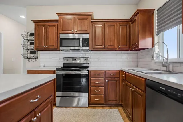 $298,000 | 1306 Armstrong Avenue, Kansas City, KS 66102