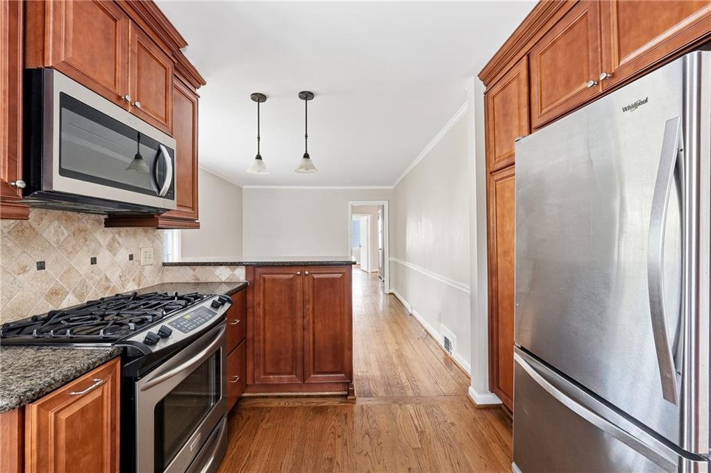 1846 Fernwood Road Northwest Atlanta, GA 30318 - Photo 12 of 25