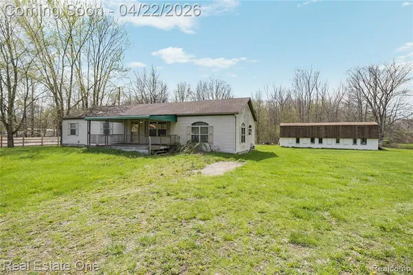 $275,000 | 26996 Sumpter Road, Belleville, MI 48111