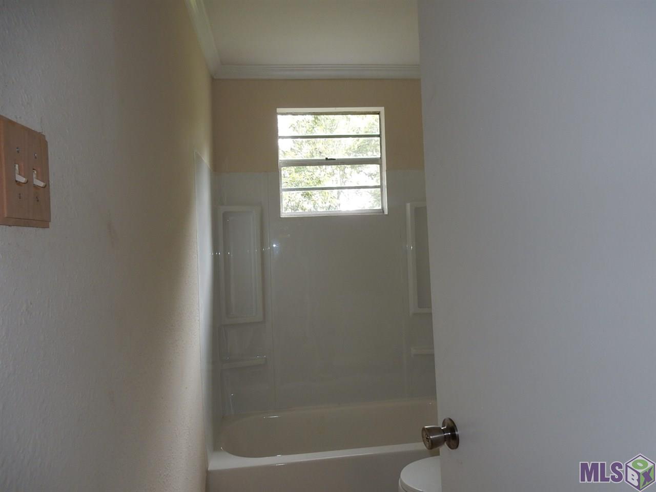 5526 Frey Street Baton Rouge, LA 70805 - Photo 8 of 10 Gallery Image 8
