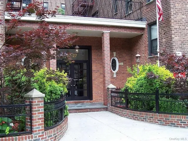 $314,999 | 37-27 86th Street, Unit 3E | Jackson Heights