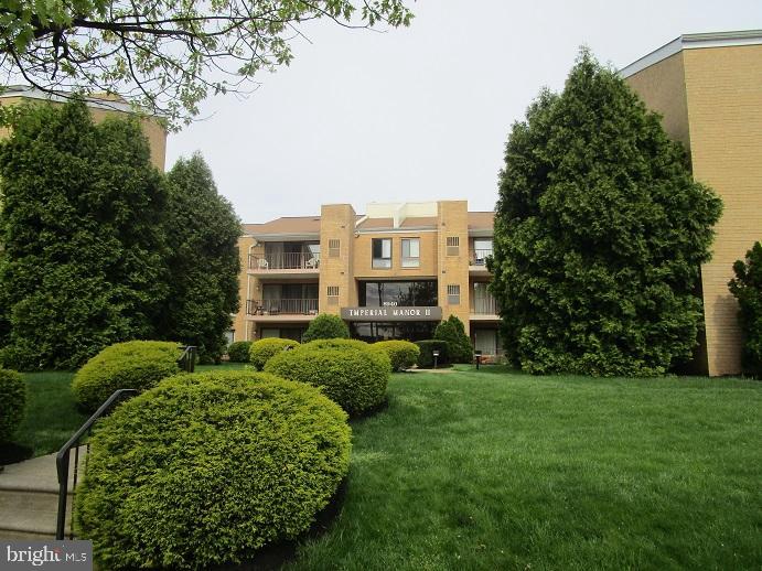 8960 Krewstown Road, Unit 320 Philadelphia, PA 19115 - Photo 2 of 20 Gallery Image 2