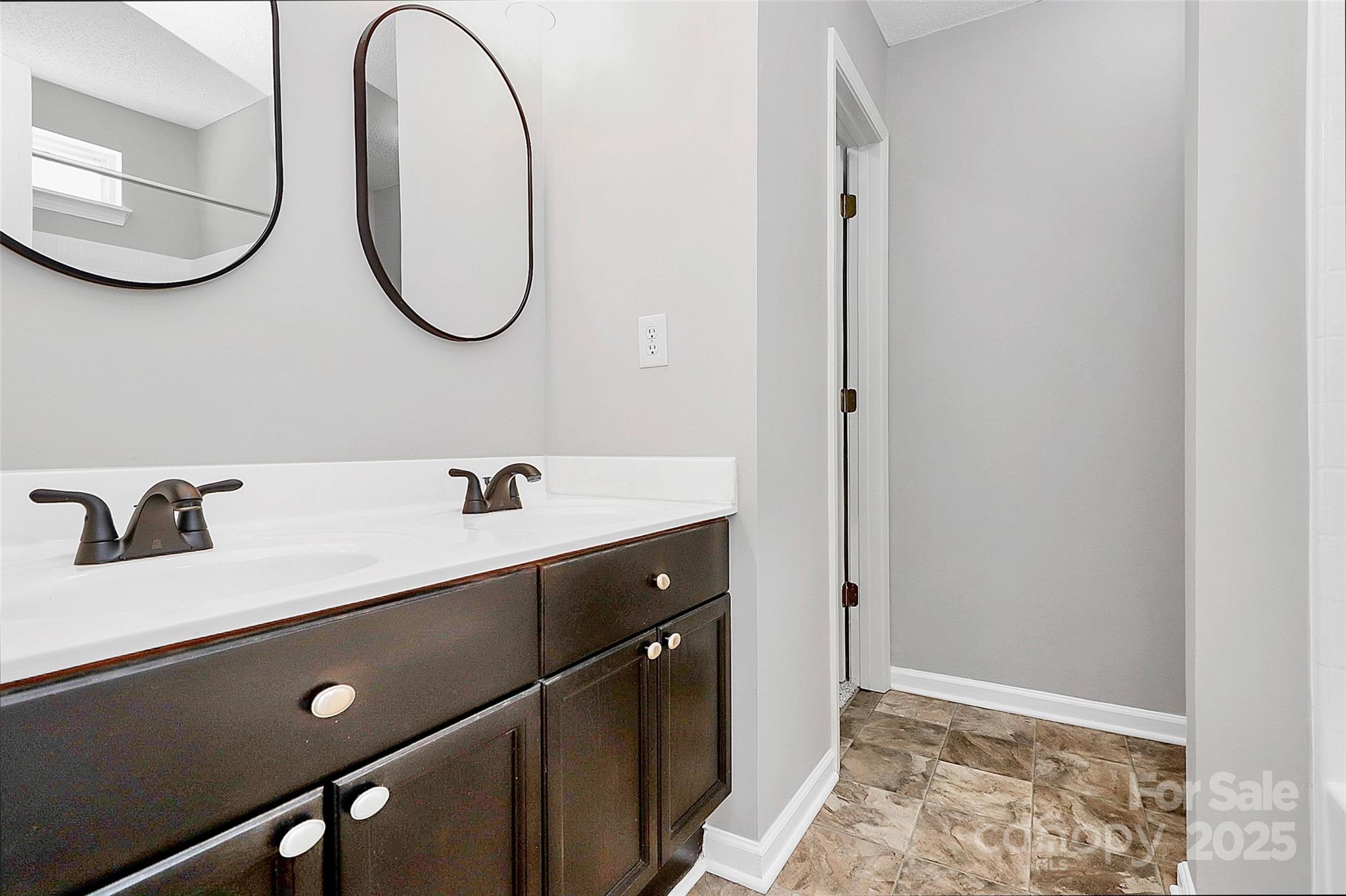 1922 Decatur Court Charlotte, NC 28213 - Photo 25 of 42 Gallery Image 25