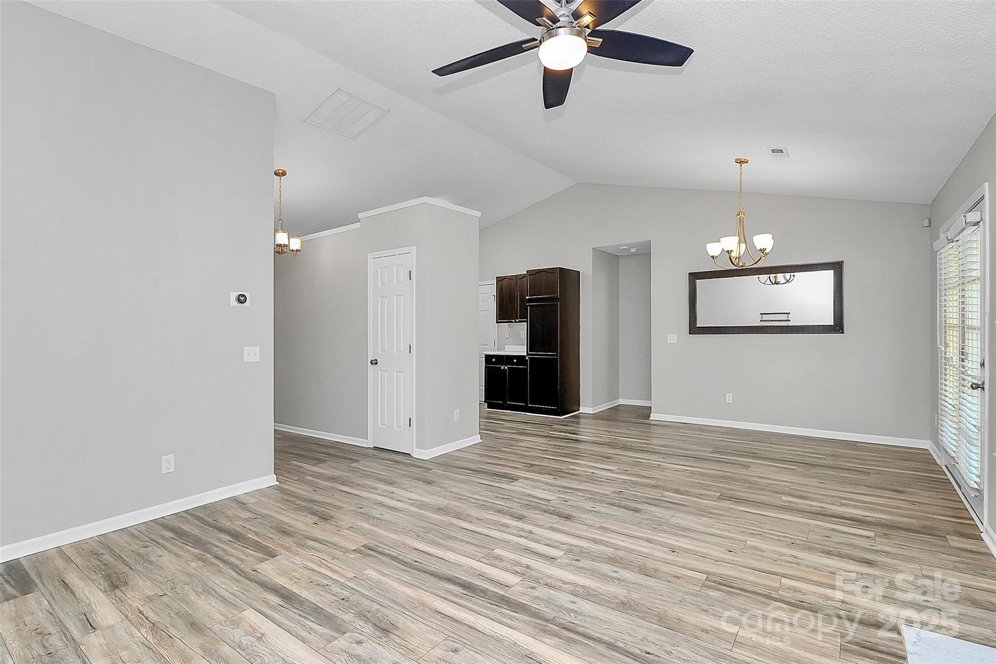 1922 Decatur Court Charlotte, NC 28213 - Photo 7 of 42 Gallery Image 7