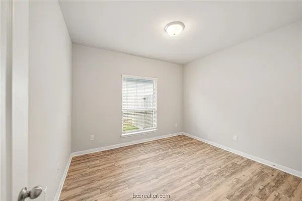 $2,500 | 2018 Brisbane Way, Bryan, TX 77807