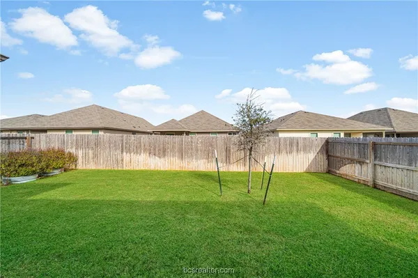 $2,500 | 2018 Brisbane Way, Bryan, TX 77807