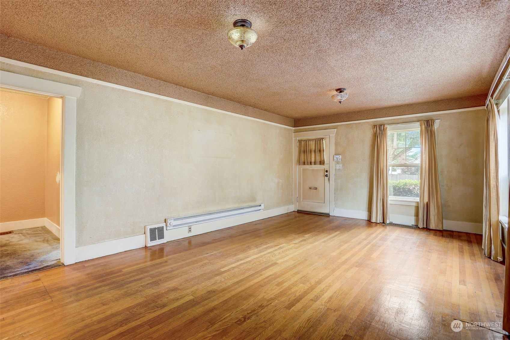 3551 South Bennett Street Seattle, WA 98118 - Photo 5 of 40