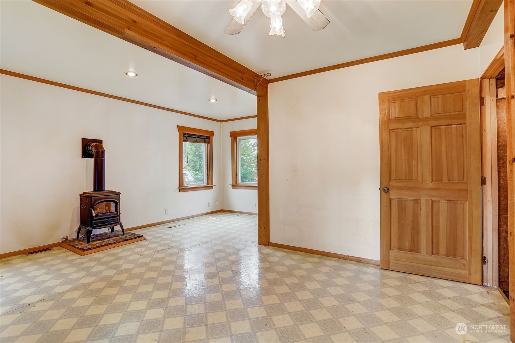 3551 South Bennett Street Seattle, WA 98118 - Photo 8 of 40