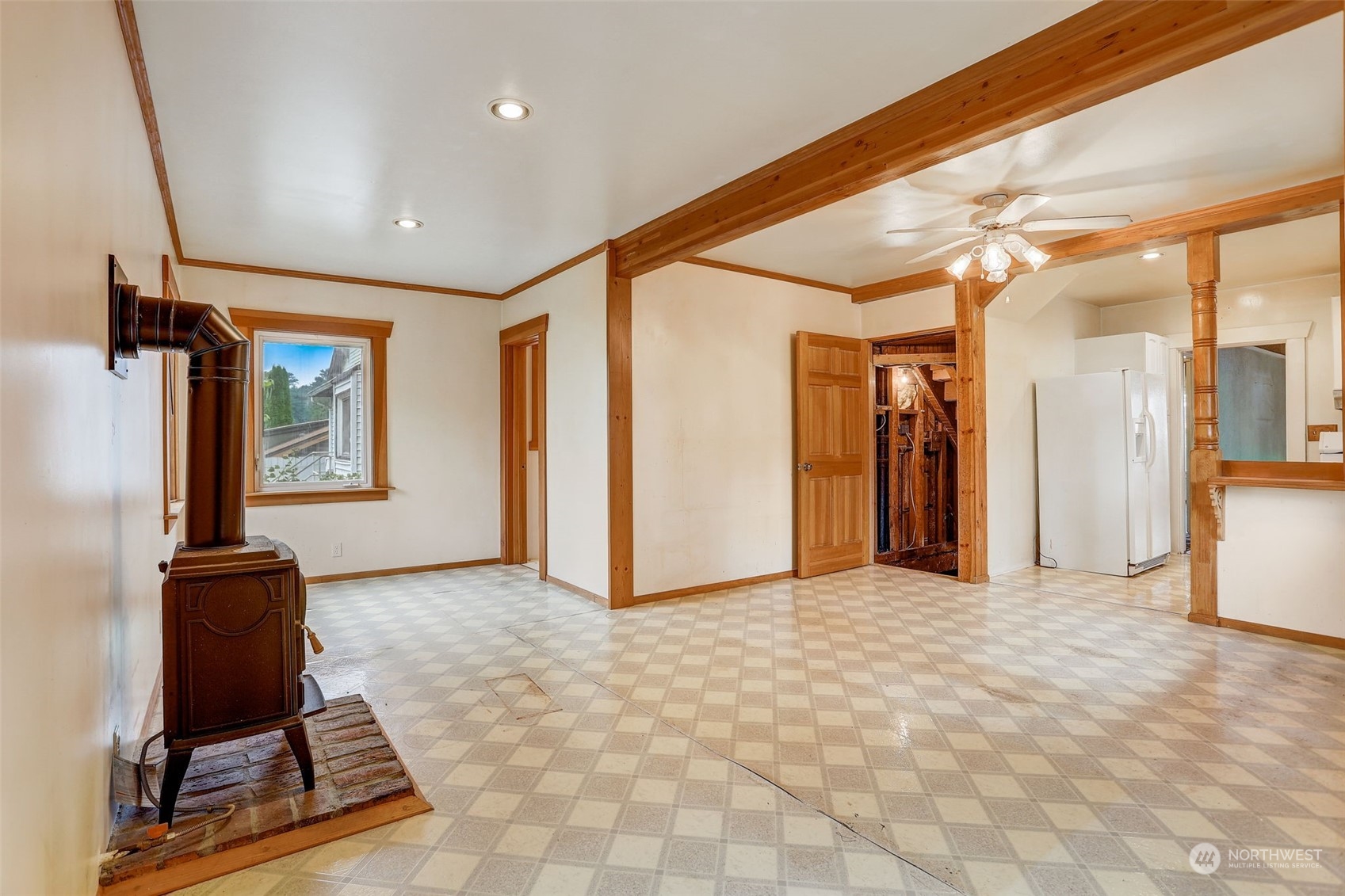 3551 South Bennett Street Seattle, WA 98118 - Photo 9 of 40