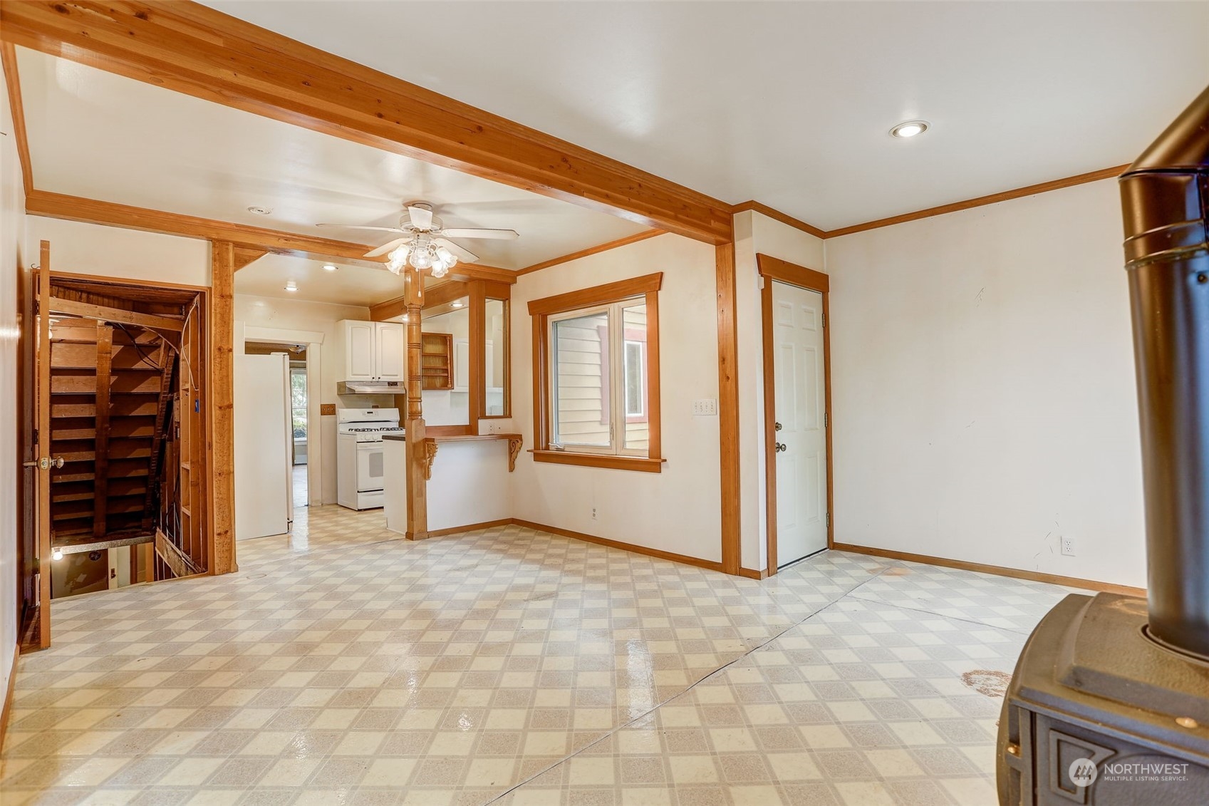 3551 South Bennett Street Seattle, WA 98118 - Photo 10 of 40