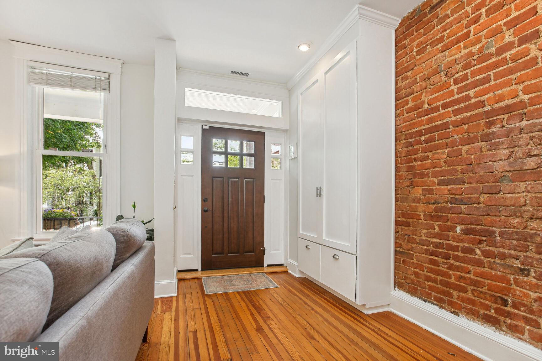 907 11th Street Northeast Washington, DC 20002 - Photo 7 of 43