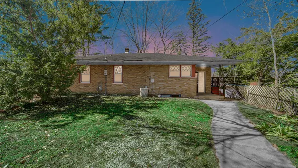 $299,900 | 618 South Wisconsin Street, Hobart, IN 46342