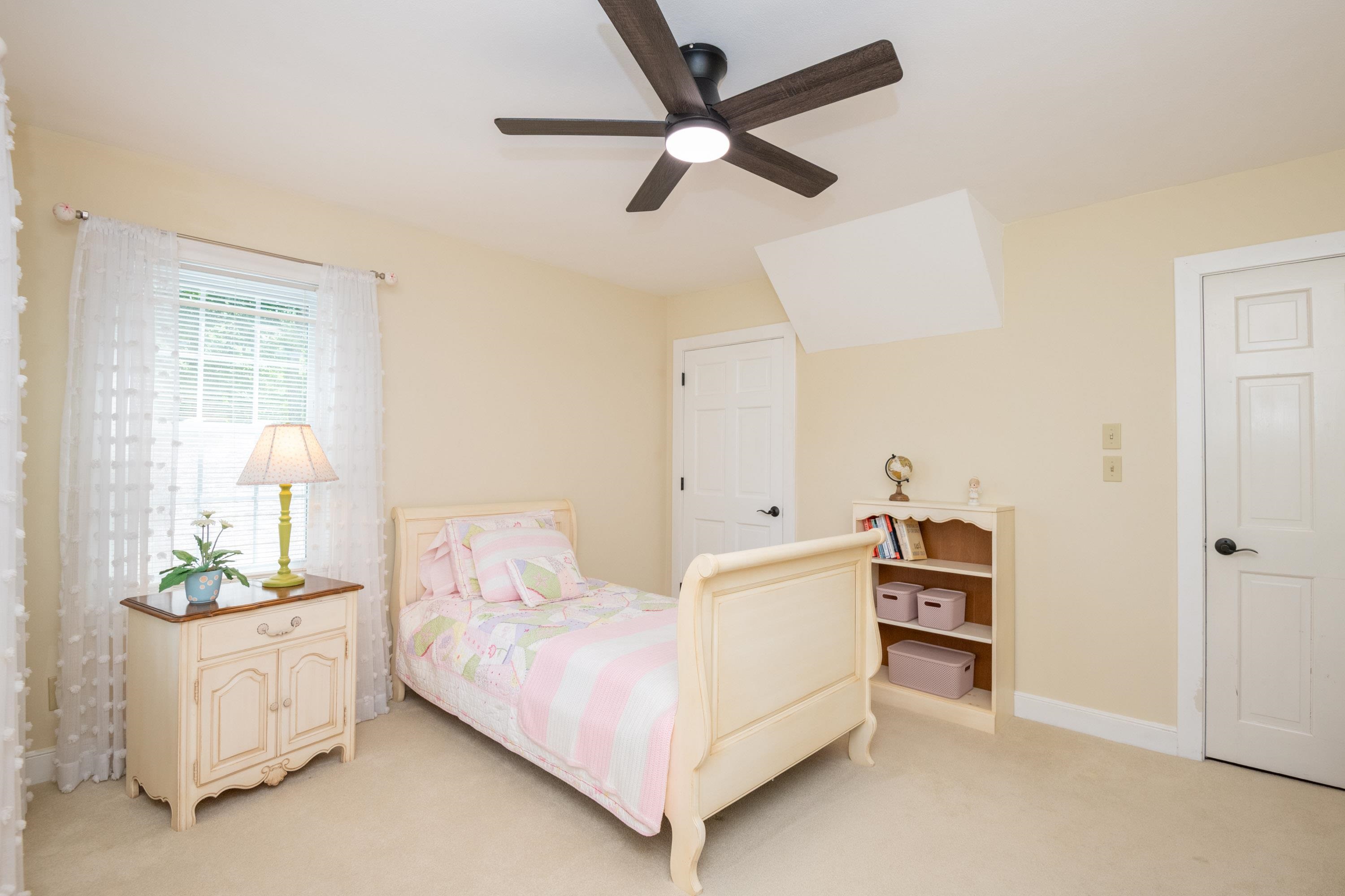 8 Coventry Lane Derry, NH 03038 - Photo 41 of 60