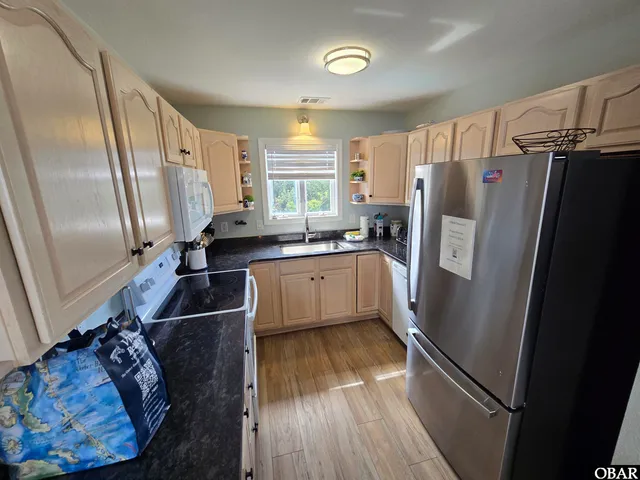 $635,000 | 745 West Grackle Court, Unit 12, Corolla, NC 27927