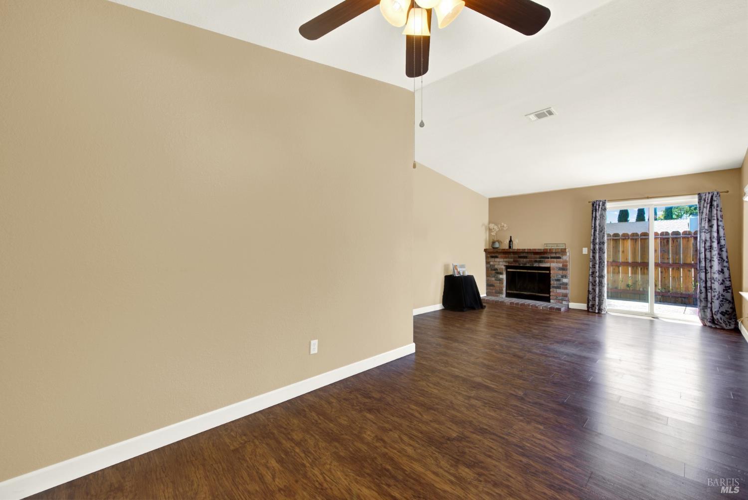 903 Daniel Street Fairfield, CA 94533 - Photo 14 of 51